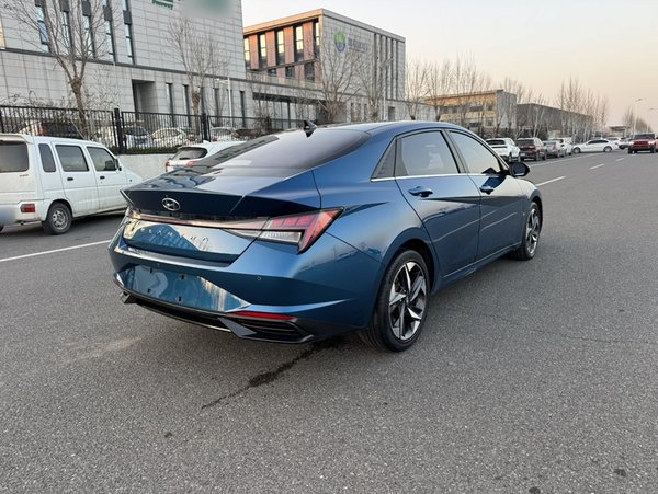 Hyundai Elantra 2021, 73300 км, за 10239 USD - фото 15