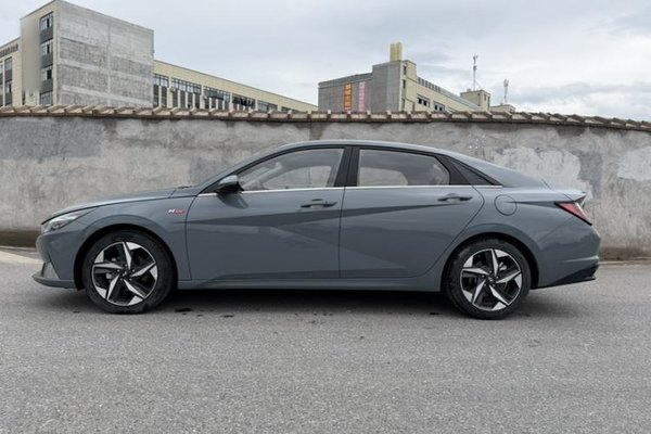 Hyundai Elantra 2021, 20900 км, за 9481 USD