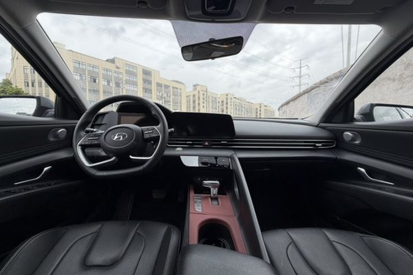 Hyundai Elantra 2021, 20900 км, за 9481 USD - фото 13