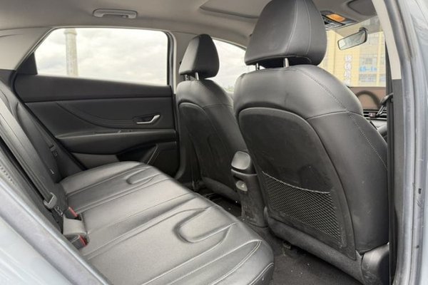 Hyundai Elantra 2021, 20900 км, за 9481 USD - фото 16