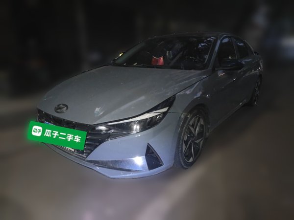 Hyundai Elantra · 2021 год