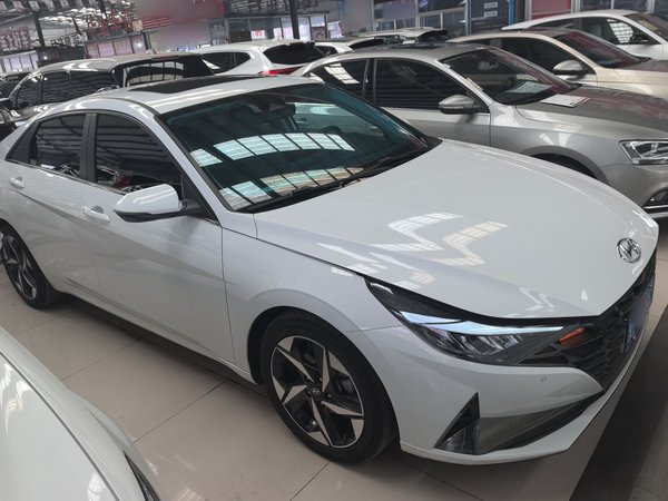 Hyundai Elantra 2021, 23900 км, за 11980 USD