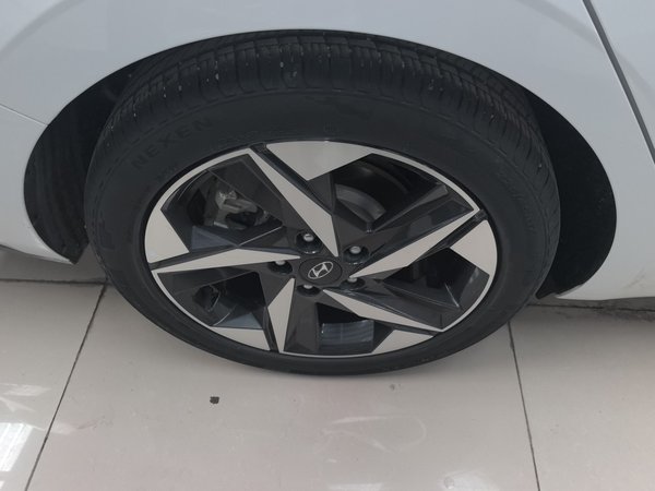 Hyundai Elantra 2021, 23900 км, за 11980 USD - фото 10