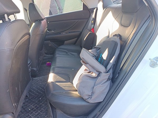 Hyundai Elantra 2021, 33400 км, за 11684 USD - фото 20