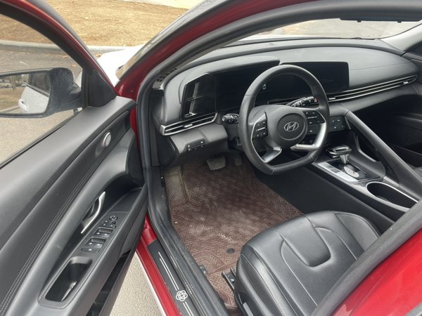 Hyundai Elantra 2021, 43300 км, за 10108 USD - фото 23