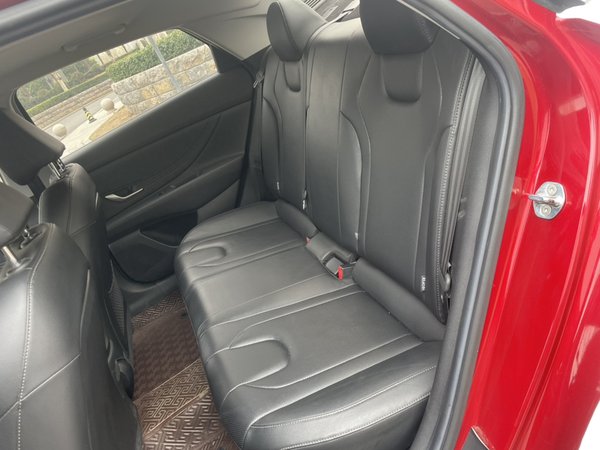 Hyundai Elantra 2021, 43300 км, за 10108 USD - фото 24