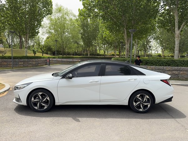 Hyundai Elantra 2021, 43300 км, за 10108 USD - фото 17