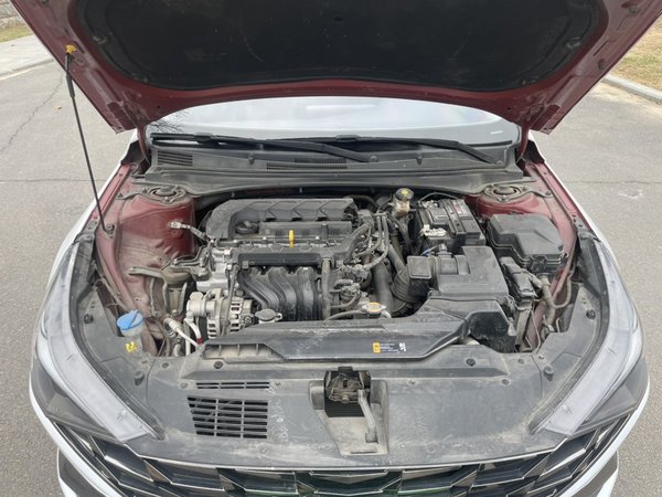 Hyundai Elantra 2021 1.5L CVT LUX Prestige Edition