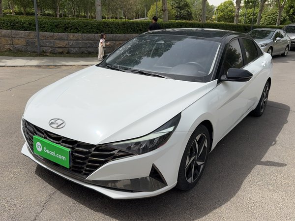 Hyundai Elantra 2021 1.5L CVT LUX Prestige Edition, 2021 года