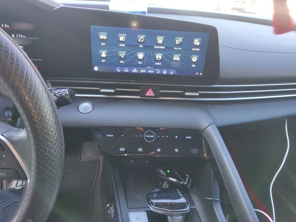 Hyundai Elantra 2021, 50900 км, за 11360 USD - фото 12