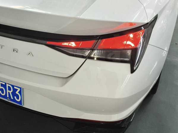 Hyundai Elantra 2021, 51600 км, за 9541 USD - фото 8