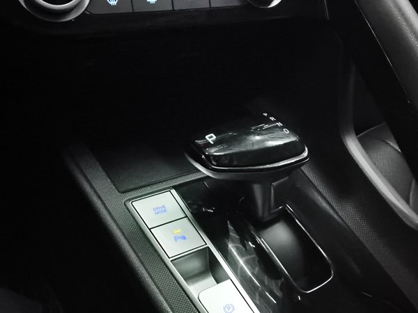 Hyundai Elantra 2021, 51600 км, за 9541 USD - фото 15