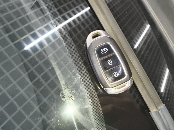 Hyundai Elantra 2021, 51600 км, за 9541 USD - фото 19