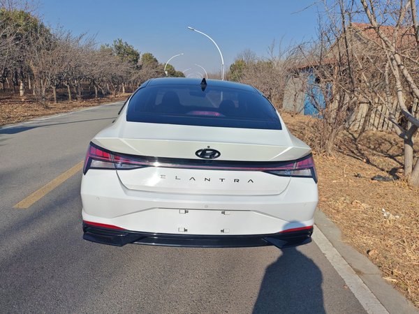 Hyundai Elantra 2021, 66500 км, за 10524 USD - фото 6