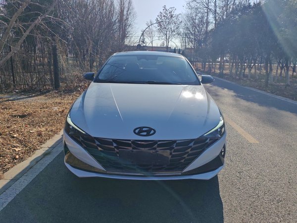 Hyundai Elantra 2021 1.5L CVT LUX Prestige Edition, 2021 года