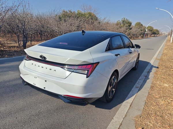 Hyundai Elantra 2021, 66500 км, за 10524 USD