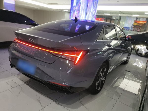 Hyundai Elantra 2022, 87000 км, за 10455 USD - фото 6