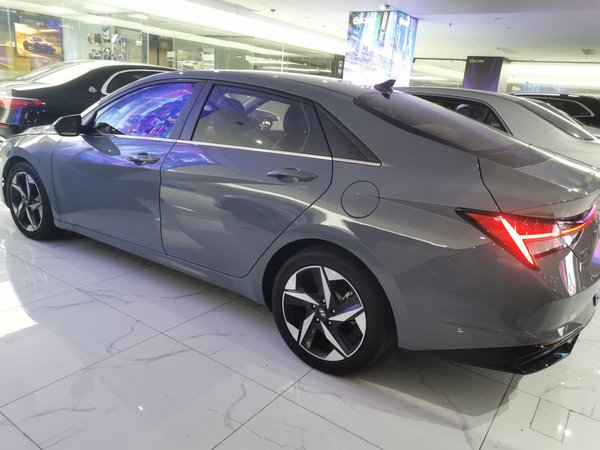 Hyundai Elantra 2022, 87000 км, за 10455 USD