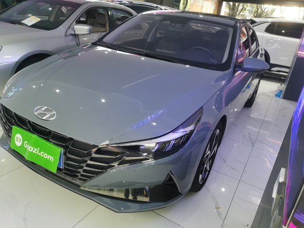 Hyundai Elantra 2022 1.5L CVT LUX Prestige Edition