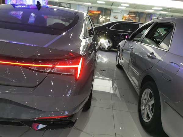 Hyundai Elantra 2022, 87000 км, за 10455 USD - фото 7