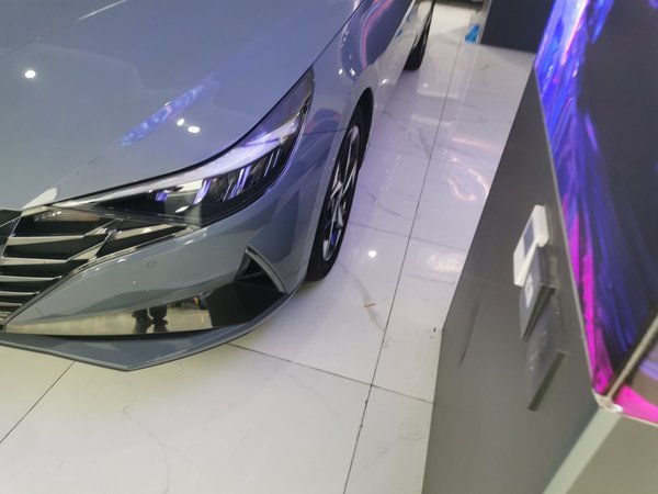 Hyundai Elantra 2022, 87000 км, за 10455 USD - фото 9