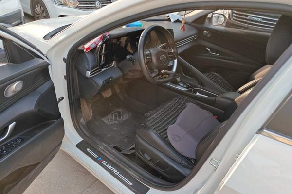 Hyundai Elantra 2022, 112300 км, за 9455 USD - фото 17