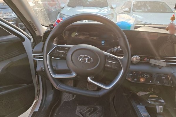 Hyundai Elantra 2022, 112300 км, за 9455 USD - фото 11