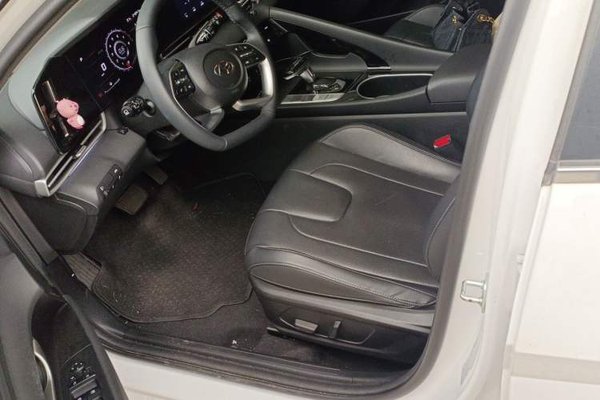Hyundai Elantra 2022, за 13851 USD - фото 12