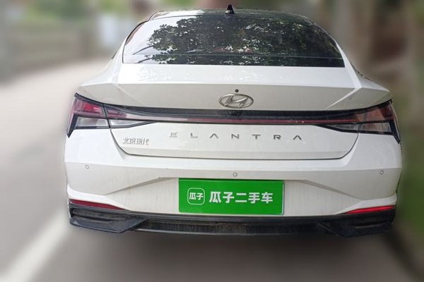 Hyundai Elantra 2022, за 13851 USD
