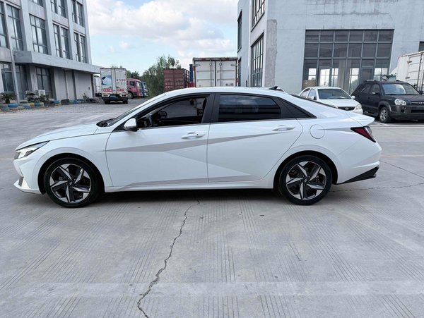 Hyundai Elantra 2022, 37000 км, за 11184 USD - фото 37