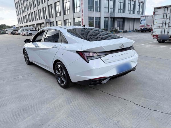 Hyundai Elantra 2022, 37000 км, за 11184 USD - фото 36
