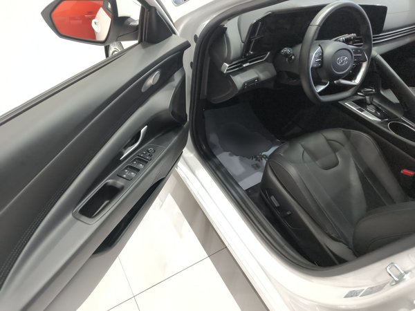 Hyundai Elantra 2022, 37000 км, за 11184 USD - фото 13