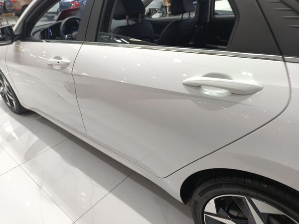 Hyundai Elantra 2022, 37000 км, за 11184 USD - фото 27