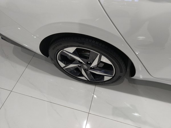 Hyundai Elantra 2022, 37000 км, за 11184 USD - фото 32