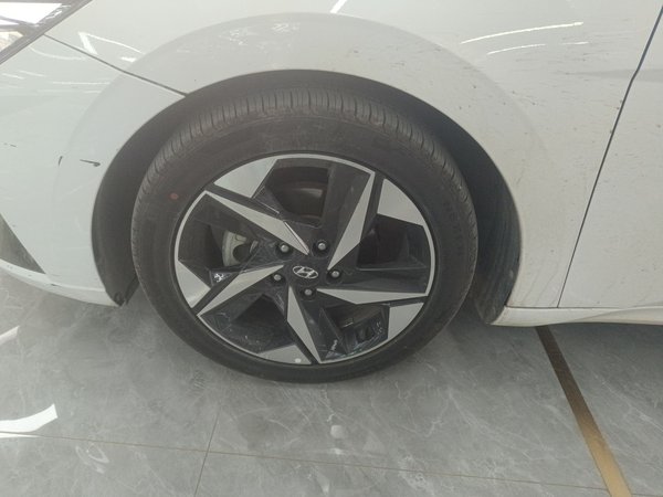 Hyundai Elantra 2022, 67300 км, за 10592 USD - фото 9