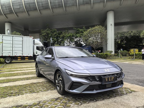 Hyundai Elantra 2023, 29700 км, за 15013 USD