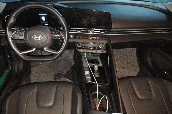 Hyundai Elantra 2023, 33600 км, за 12008 USD - фото 6