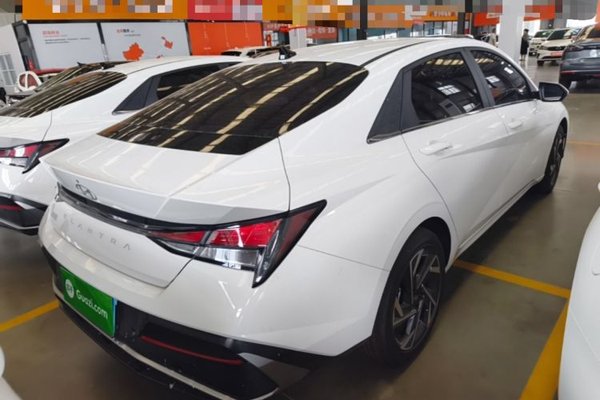 Hyundai Elantra 2023, 100 км, за 13609 USD - фото 6