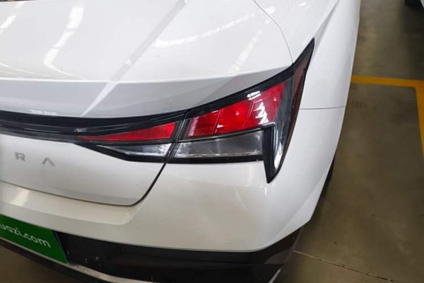 Hyundai Elantra 2023, 100 км, за 13609 USD - фото 7