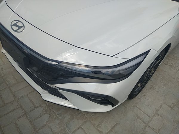 Hyundai Elantra 2023, 100 км, за 13439 USD - фото 9