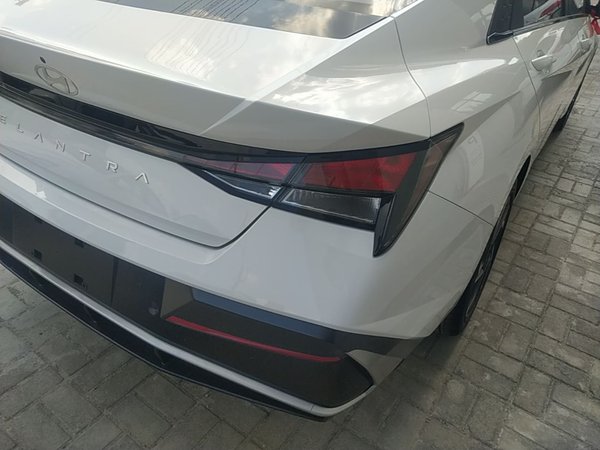 Hyundai Elantra 2023, 100 км, за 13439 USD - фото 7