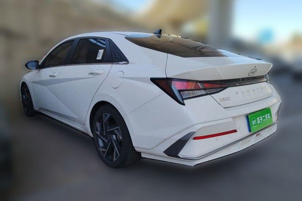 Hyundai Elantra 2023, 38000 км, за 12985 USD