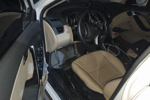 Hyundai Elantra (5th Generation 2015, 98800 км, за 4399 USD - фото 16