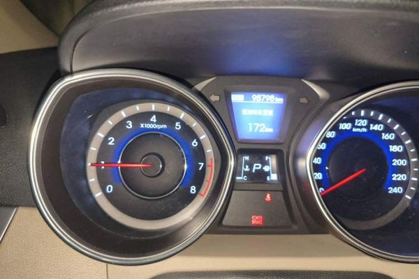 Hyundai Elantra (5th Generation 2015, 98800 км, за 4399 USD - фото 12