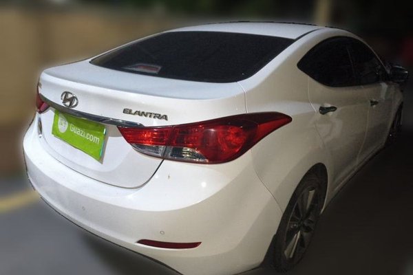 Hyundai Elantra (5th Generation 2015, 98800 км, за 4399 USD - фото 6