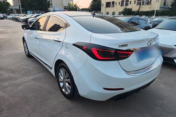 Hyundai Elantra (5th Generation 2016, 72600 км, за 5911 USD