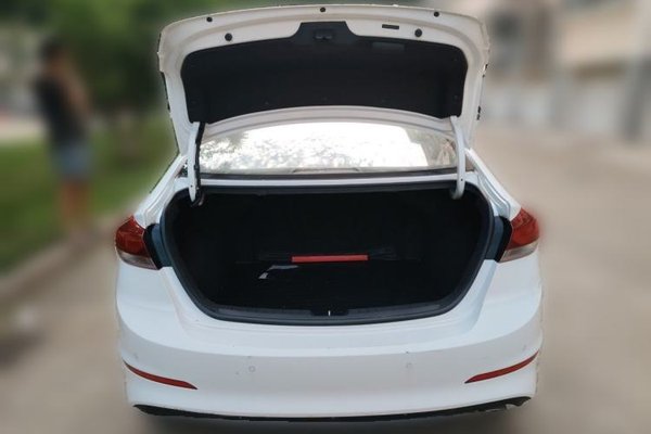 Hyundai Elantra (6th Generation 2016, 84500 км, за 4878 USD - фото 19
