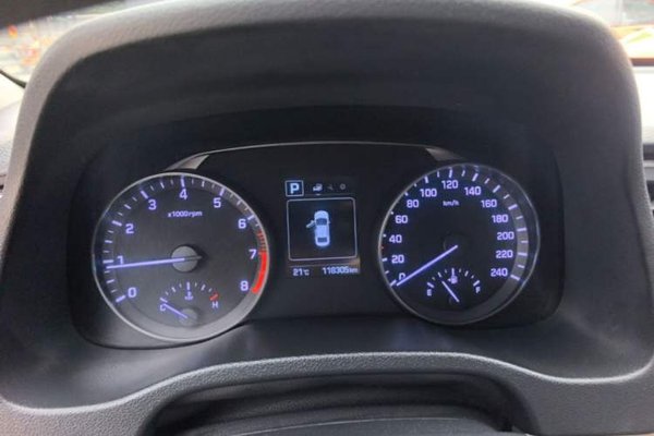 Hyundai Elantra (6th Generation 2016, 118300 км, за 7099 USD - фото 14