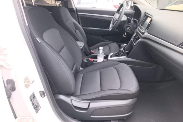 Hyundai Elantra (6th Generation 2016, 118300 км, за 7099 USD - фото 19