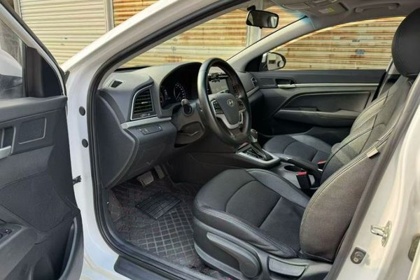 Hyundai Elantra (6th Generation 2018, 102600 км, за 7113 USD - фото 15